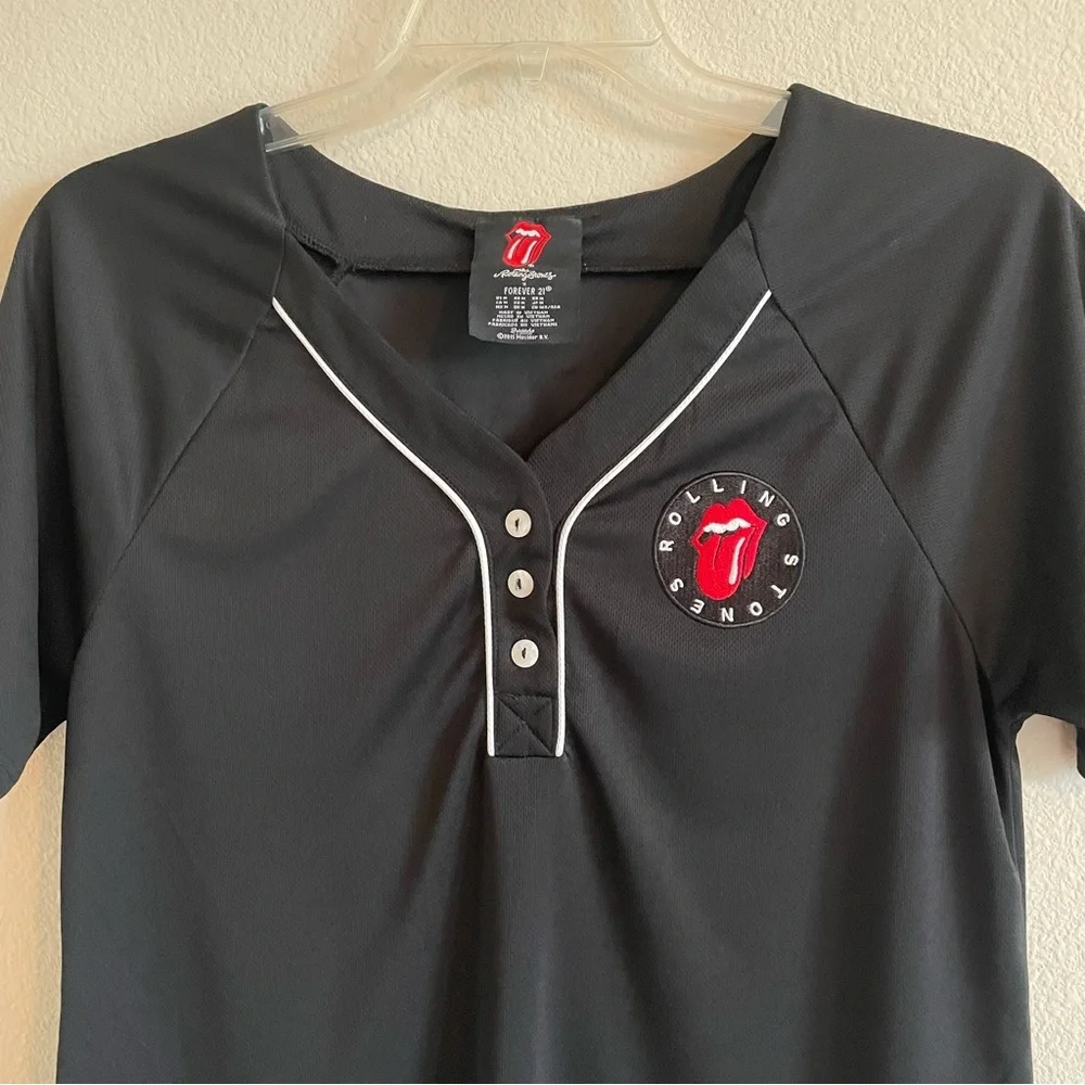 The Rolling Stones x Forever 21 Jersey Shirt Black Sz Medium - Picture 2 of 9